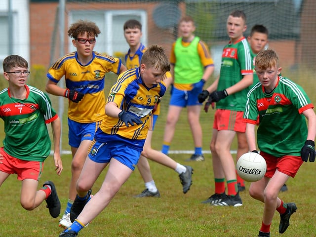 Limavady and Owen Roes U13’s in action during last Sunday morning’s John McChrystal Cup competition held at Corrody Road. Photo: George Sweeney. DER2233GS – 014