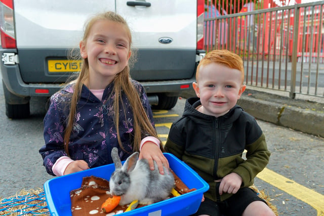 Ellie Donaghey and Caelan O’Kane were at the Wan Big Street Party held in Creggan on Monday afternoon. Photo: George Sweeney.  DER2233GS – 019