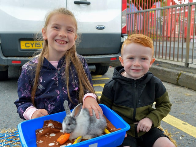 Ellie Donaghey and Caelan O’Kane were at the Wan Big Street Party held in Creggan on Monday afternoon. Photo: George Sweeney. DER2233GS – 019