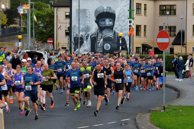 The Colm Quigley Jog in the Bog gets underway on Thursday evening last. Photo: George Sweeney.  DER2233GS – 040