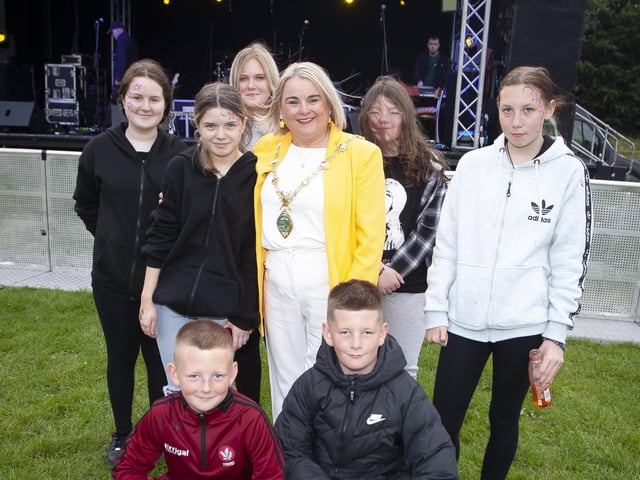 The Mayor, Sandra Duffy pictured with some of the young people in attendance at Saturday night's Grand Finale of the Gasyard Feile 2022.