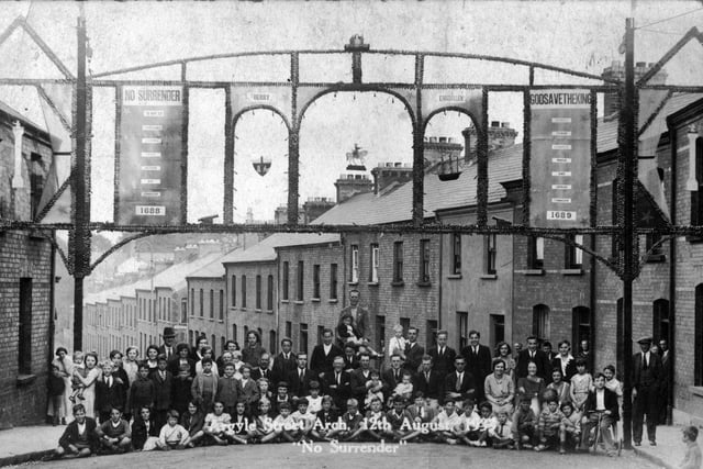 Argyle Street (Sráid Earra-Ghàidheal). Earra-Ghàidheal means 'coast of the Gaels.' Argyll in South-West Scotland was the area first colonised by Irish settlers. According to tradition the Gaelic kingdom of Dál Riada was established in this area in the sixth century.