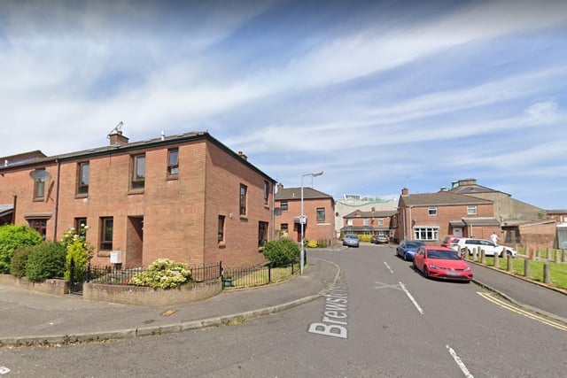 Brewster's Close (Clos Brewster). Named after James Brewster (1848-1922), owner of the Model Bakery. (Bryson).