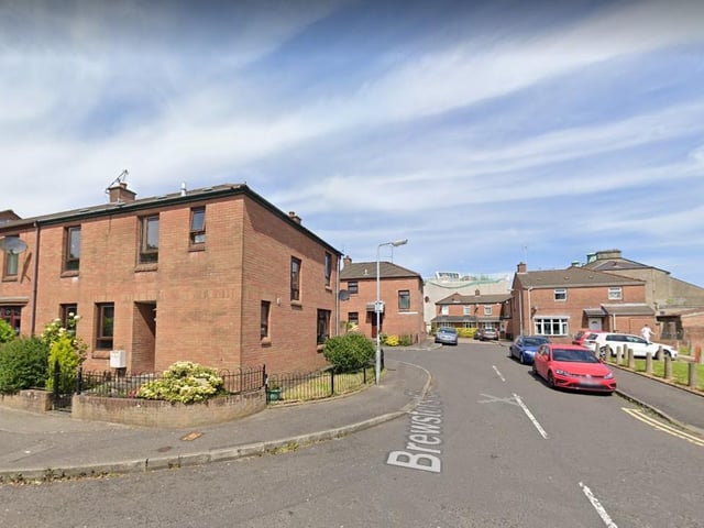 Brewster's Close (Clos Brewster). Named after James Brewster (1848-1922), owner of the Model Bakery. (Bryson).