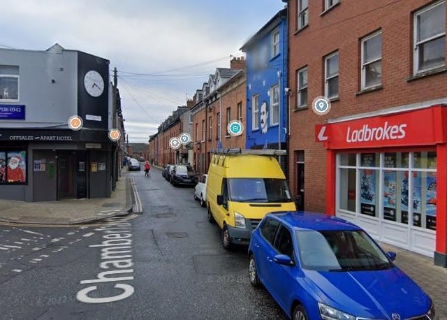 Chamberlain Street (Sráid an Mhaoir Teallaigh). A chamberlain was an official in the old pre-1841 Corporation (Bryson).