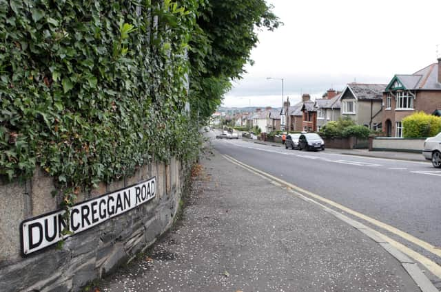 Duncreggan Road (Bóthar Dhún Chreagáin- Irish form, not historical). Duncreggan House was built in 1870 by shirt factory owner William Tillie.