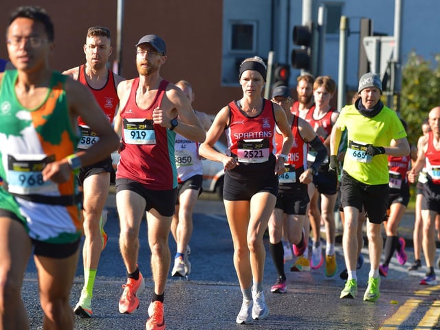 Ciara Toner (2521) of City of Derry Spartan, was the second female to finish the 39th Waterside Half Marathon on Sunday morning last. Photo: George Sweeney. DER2236GS – 011
