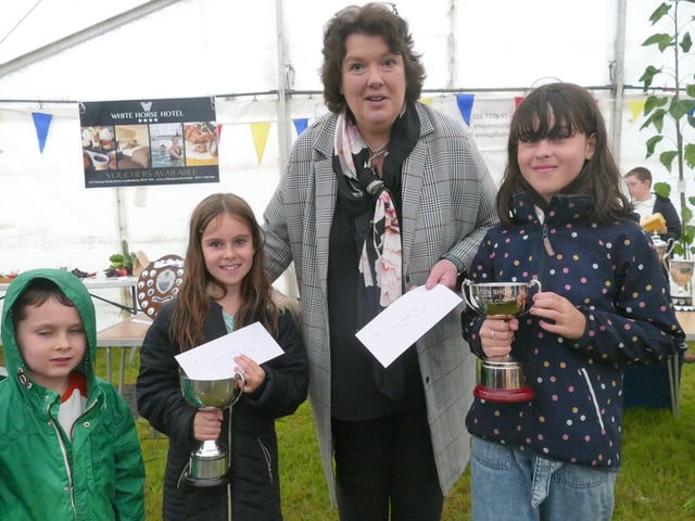 The Bogle family - Ben, Molly and Roise, winners in Under 6, 8 and 12.