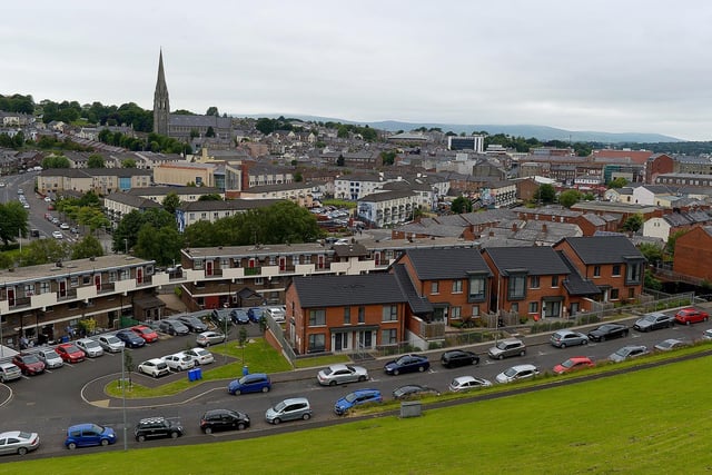 Fahan Street (Sráid Fhathna). Fahan is a village and parish in Inishowen, Co. Donegal (Dict. Ulst. PN). Various etymologies have been proposed. One is that it is from Ir. fathain, a variant of athain, meaning 'grave, burial place'. Another is that it comes from Ir. faithche, or faheen, meaning a 'little green'.