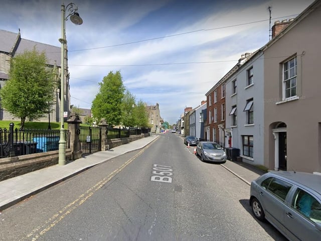 Francis Street (Sráid Proinsias). Corruption of Frances Ross' name (Bryson). Ross was the wife of a local landowner.
