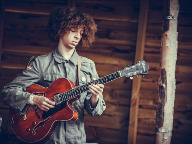 Jazz, Folk and Funk Trail. A mini trail of Jazz and original music by some of Derry’s finest musicians. 6pm- 7 pm Paul Mc Intyre Quartet @ The Guildhall. 7.30pm-8.30 pm Joseph Leighton Trio @ Nine Hostages Coffee Company. 8.30pm- 9.30pm Paul Mc Inytre Quartet @ The Guildhall Taphouse (18+). 9pm – 10pm James Anderson Trio @ The Grand Central Bar (18+). 10.30pm- late Velvet Alibi @ The Grand Central Bar (18+). Please note: The Grand Central has some access restrictions due to stairway to venue