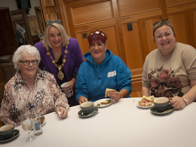 The Mayor of Derry and Strabane, Councllor Sandra Duffy, welcomed members of the Tullyally and Galliagh Women’s Groups to the Guildhall last night for a special reception to acknowledge the wonderful work they do within local communities, bringing people together and providing vital support and services.