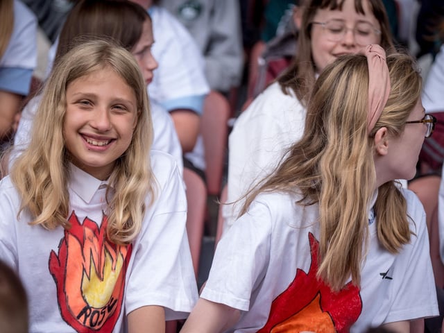 The annual Fan the Flame mass was celebrated recently in Celtic Park for pupils who recently made their confirmation.