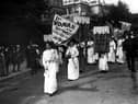 1913:  The first women suffragettes arrested in London.  (Photo by Hulton Archive/Getty Images)