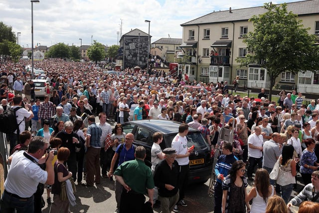 Relatives and supporters of those killed on Bloody Sunday make their way from the Bogside area to the Guildhall in the centre of Derry to hear the outcome of the report. ©Jonathan Porter/Presseye.com