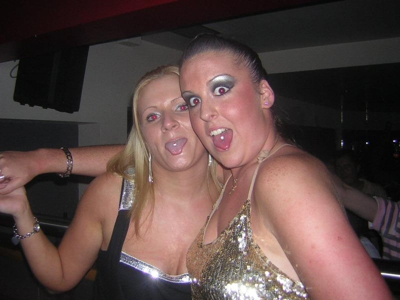 A night out in Derry bars in October 2005