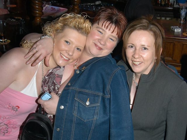 Jaywalkers at Mullan's
