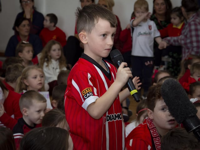 Question time with this young Derry City fan in Steelstown Primary on Tuesday. (Photo: Jim McCafferty