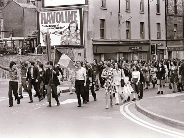 Pictured are people taking part in anti-internment demonstrations across Derry in August 1975 on the anniversary of the introduction of internment without trial in the north of Ireland four years earlier on August 9, 1971. Photos: Derry Journal.