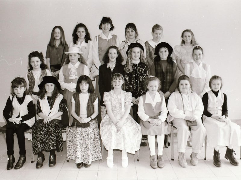 Derry schoolchildren making their Confirmations back in April 1994.