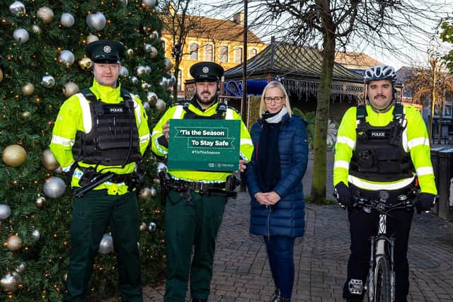 Strabane Season’s Greetings: L-R: Constable McMahon, Sergeant Johnston, Vanessa Russell, Derry and Strabane PCSP manager and Constable Stafford in Strabane town centre.