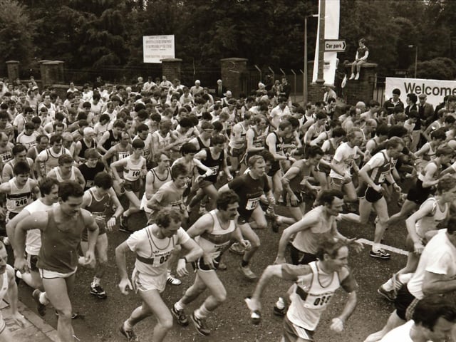 Runners at the Waterside Half Marathon in 1985.