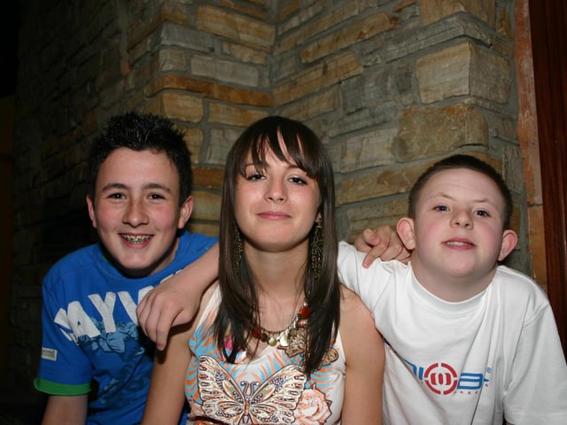 Shauna pictured with friends Eoighan and Daniel at the party in Rafters 8412dd : .