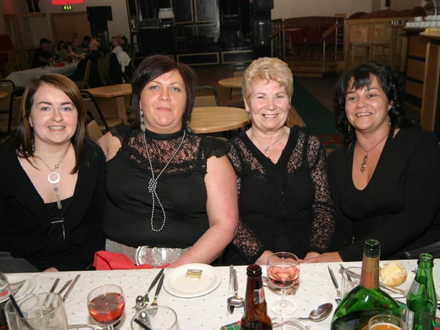 Girls From Youth Project out at The Exchange fo there Christmas Party.0013/JML. : Christmas and New Year Parties 2006.