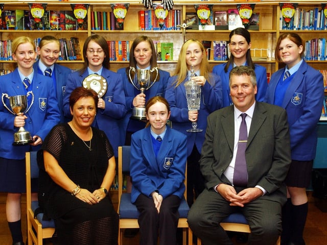 Seated, from left, are Deirdre Hamill, guest speaker, Michaela Gallagher, UTY Media Studies Trophy, and William Allen, Editor, Londonderry Sentinel. Back, from left, are Louise Taylor, Music, Caylee, Drama, Shauan McCallister, Junior Music, Emer McCallion, James McCafferty Memorial Trophy, Terri McLaughlin, UTY Media Studies Trophy, Rachel Harkin, Fr Jimmy Doherty award for Star Potential, and Nicole Lynch, UTY Media Studies Trophy. (1510A18)