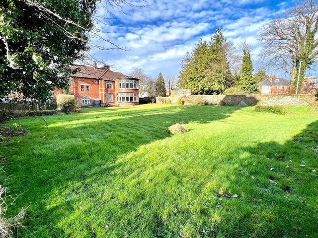 'Magnificent' period home on the market in Derry