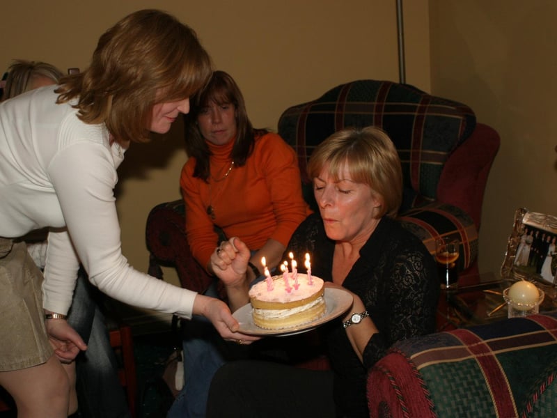 Pictures of Derry parties and celebrations in December 2003