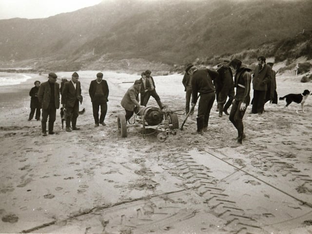 November 1975: Derry Sub Aqua Club members recover a cannon from La Trinidad Valencera four years on from discovering the 1588 Spanish Armada wreck off Kinnego Bay in Inishowen, Donegal.