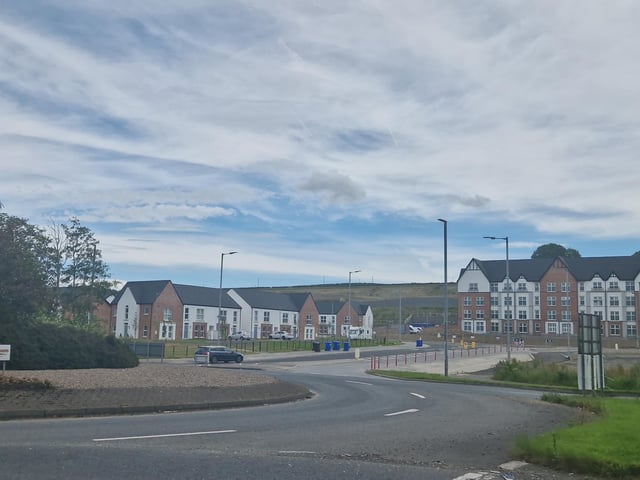 Work continues to advance on South Bank Square’s new Rosses Gate housing development at Ballyoan in Derry.