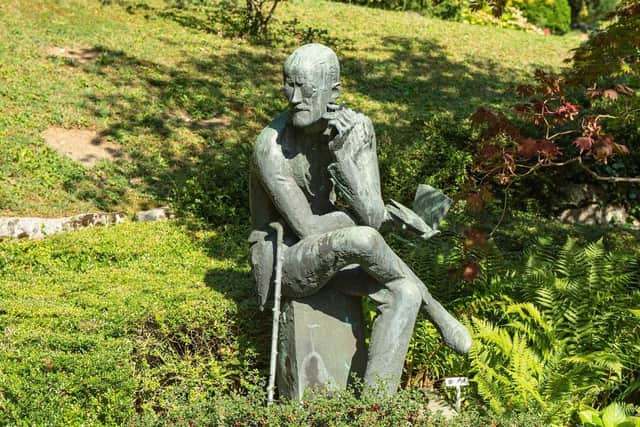 The Ulysses European Odyssey project is guided by and pays homage to James Joyce’s famous novel 'Ulysses' with each city seeking to represent and reinterpret the theme of one of the 18 chapters in the novel through an arts project based in their own city.