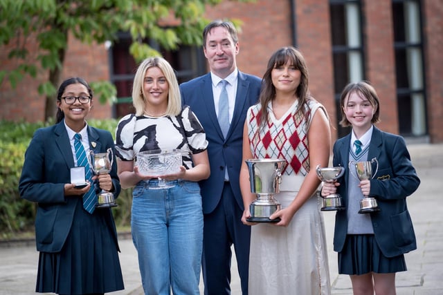 Parents Association Award for Services to School
Senior School Leadership Team:
Benita Biju (represented by her sister Jovita), Abbie Carlin, Mr Ciaran Hampson (Deputy Chair of the Board of Governors), Sadie Sturgeon, Aoife Sargent (represented by her sister Olivia)