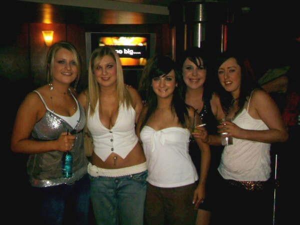 Out Last Night at Café Roc / Earth in Derry in November 2005.