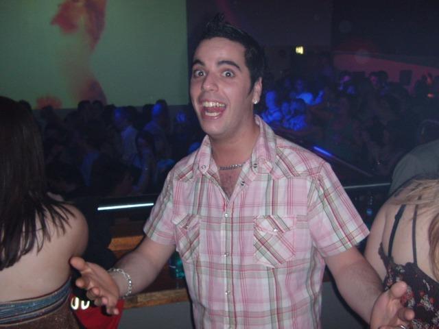 OLYMPUS DIGITAL CAMERA : Derry nightlife at its clubs and bars twenty years ago, in April 2005.