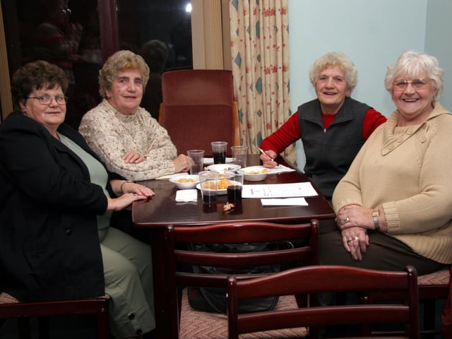 Etta Buchanan, Sadie Glasssey, Lily Philson, Dor Peck 0087JML : Parties and celebrations March 2006: Rosses Nelson Drive.
