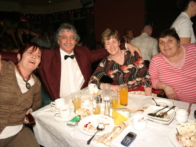 St Josephs Centre Christmas Party at Pitchers Wine Bar.0240JML : Parties in December 2005.
