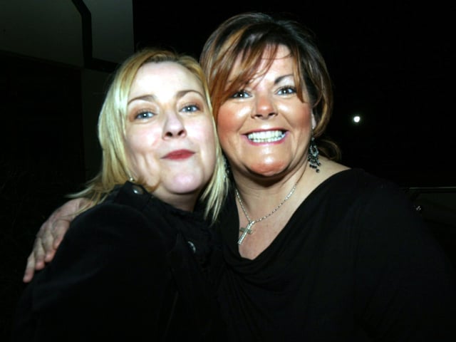 Rhonda and Christine enjoy the birthday celebrations at Marthas Vineyard 0047/JML : Parties and celebrations January 2006: Brian Beattie.