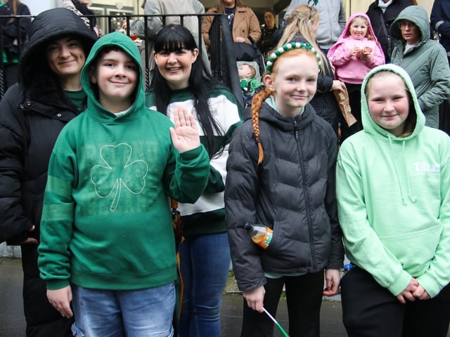 Spectators at St. Patrick’s Day Parade on Shipquay Street. (Photo - Deirdre Heaney, nwpresspics)