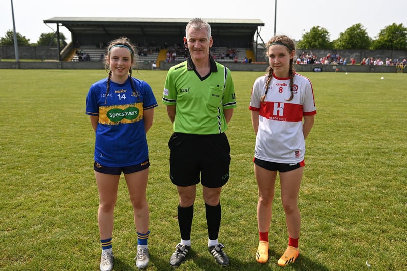 Tipperary captain Neasa Dwan, referee Philip Conway, and Derry captain Aine Young before the 2023 All-Ireland U14 Gold Final between Derry and Tipperary at Clan na Gael GAA Club in Dundalk, Louth. Photo by Stephen Marken/Sportsfile