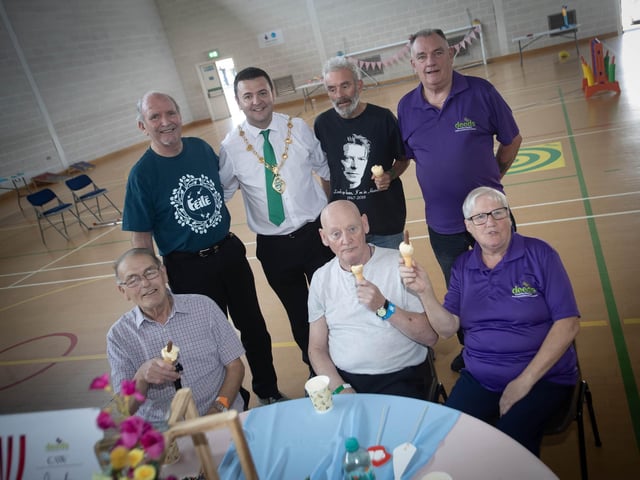 The Mayor of Derry City and Strabane District Council, Ruairi McHugh pictured with Willy Barrett, Kevin McKinney and Fred Dazell (Volunteer). Seated are Eddie Hutchman, Geard McGill and Maureen Hamilton (Volunteer). : .