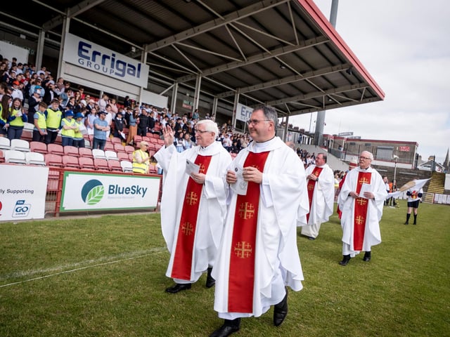 The annual Fan the Flame mass was celebrated recently in Celtic Park for pupils who recently made their confirmation.