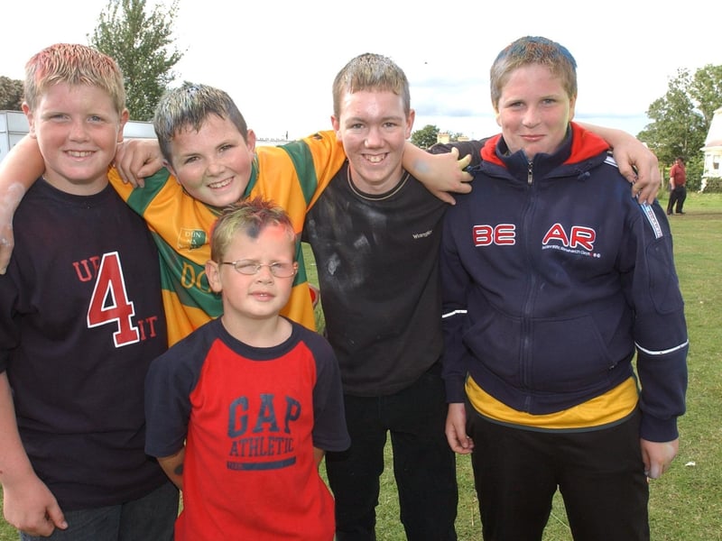 Derry youngsters enjoying summer in August 2003