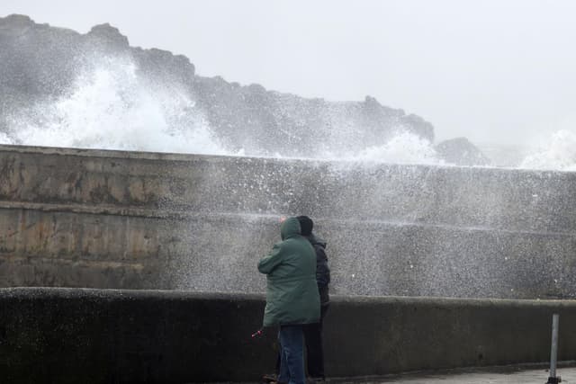 Storm Amy: Warnings across Derry and Donegal for this weekend with wind gusts hitting 60mph