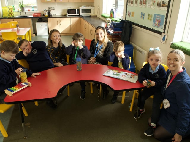 Ardnashee P1 class with L-R Assistants Enya Zammit, Alex Haggan & Teacher Emma Harley.
