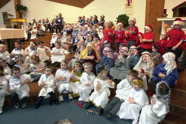 Derry nativities and Christmas shows from December 2003