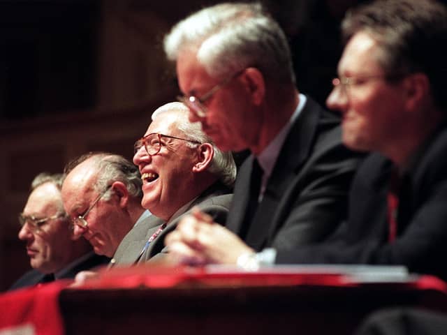 Willie Ross, between Ian Paisley and Peter Robinson, with Cedric Wilson, Roy Beggs and William Thompson, at an anti-Good Friday Agreement rally in  1998. PICTURE BY STEPHEN DAVISON/PACEMAKERPICTURE BY STEPHEN DAVISON/PACEMAKER