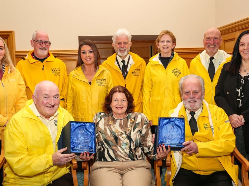 The Mayor of Derry and Strabane, Councillor Patricia Logue, presenting civic gifts to tour guides Garvin Kerr and John McNulty (Martin McCrossan City Tours) at a reception in the Guildhall. The Mayor hosted the reception to mark John’s 20th year as a local guide and Garvin’s retirement after 18 years. Included are tour guides Charlene McCrossan, Mickey Rooney, Sorcha Bonner, Tony Moore, Patti Holly, Philip O’Neill and Sharon McCrossan. Photo: Lorcan Doherty.
Credit ©Lorcan Doherty